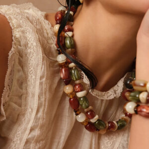 collier biba kaki