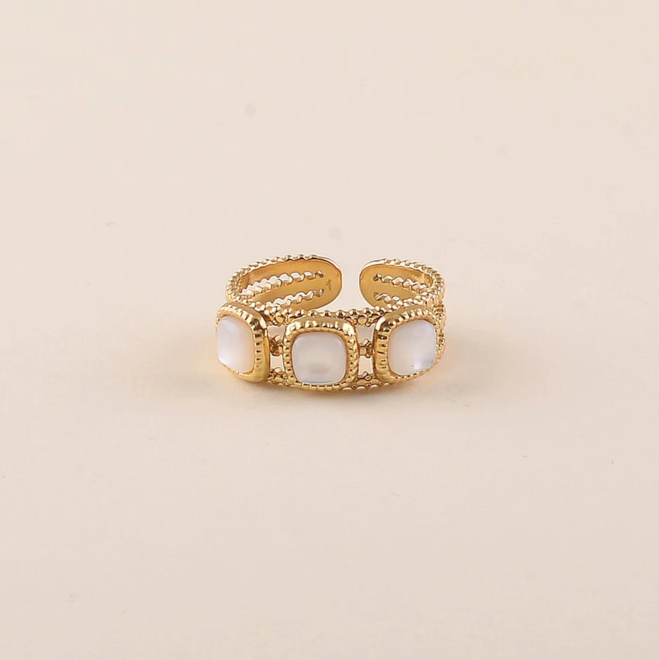 bague mona nacre blanche